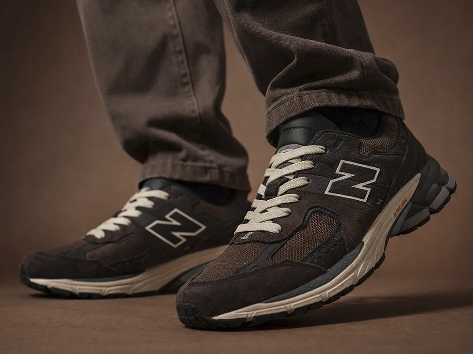 Кроссовки под брюки: узнайте про New Balance 2002