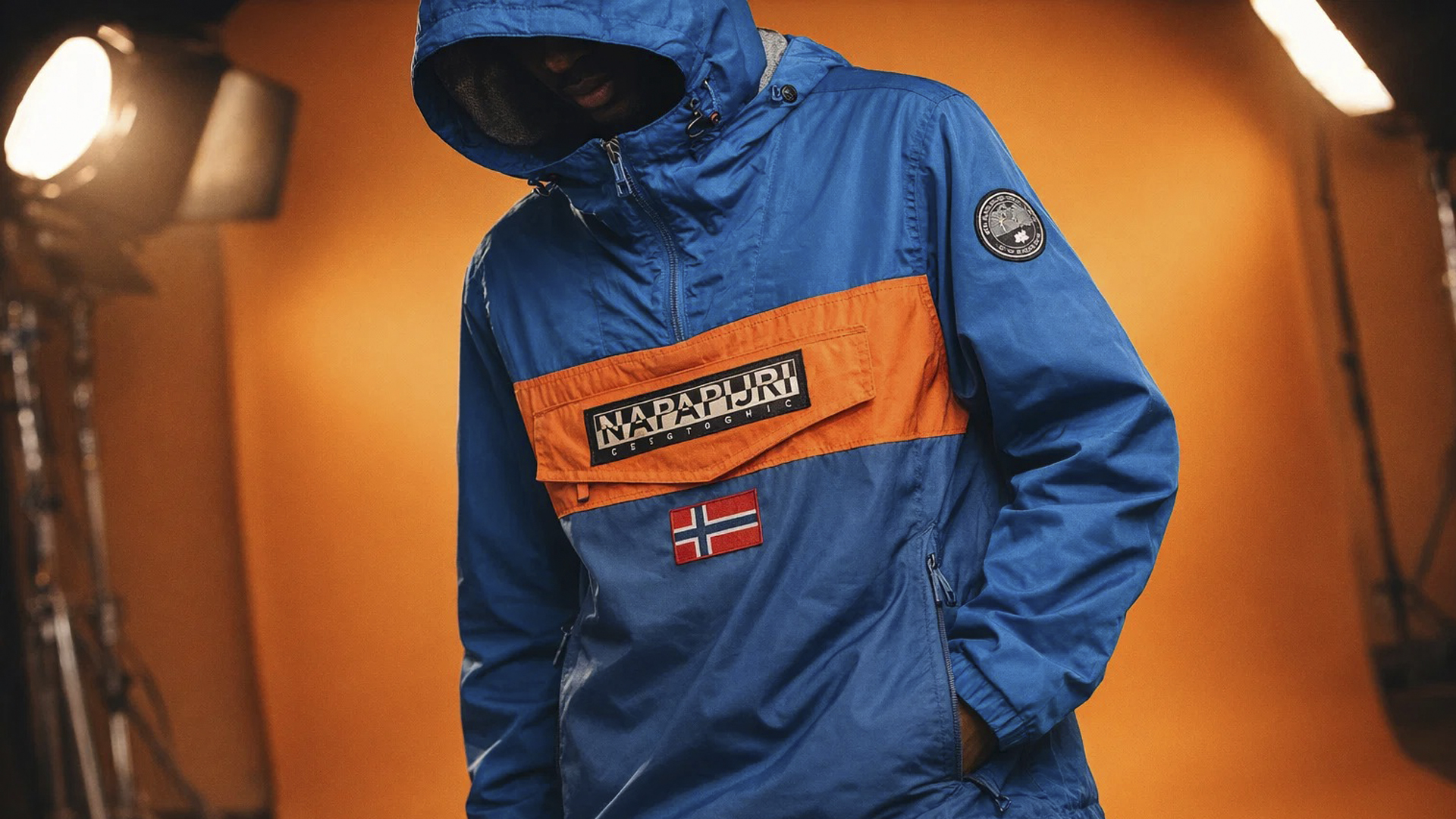 Подходит ли анорак Napapijri для природы и города