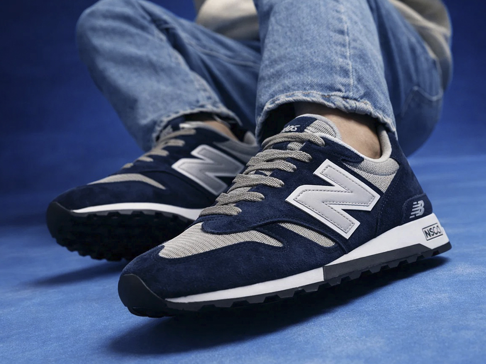 New Balance 1300 в 2026: 3 образа под классические кроссовки