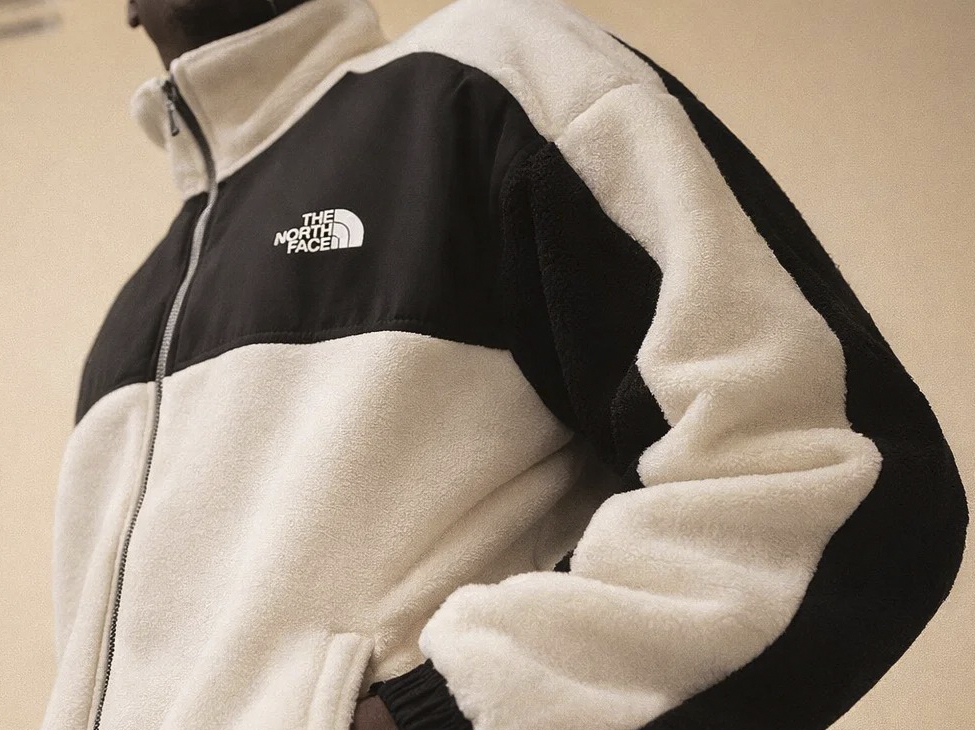 Олимпийка и джинсы: как создать стильный casual-образ